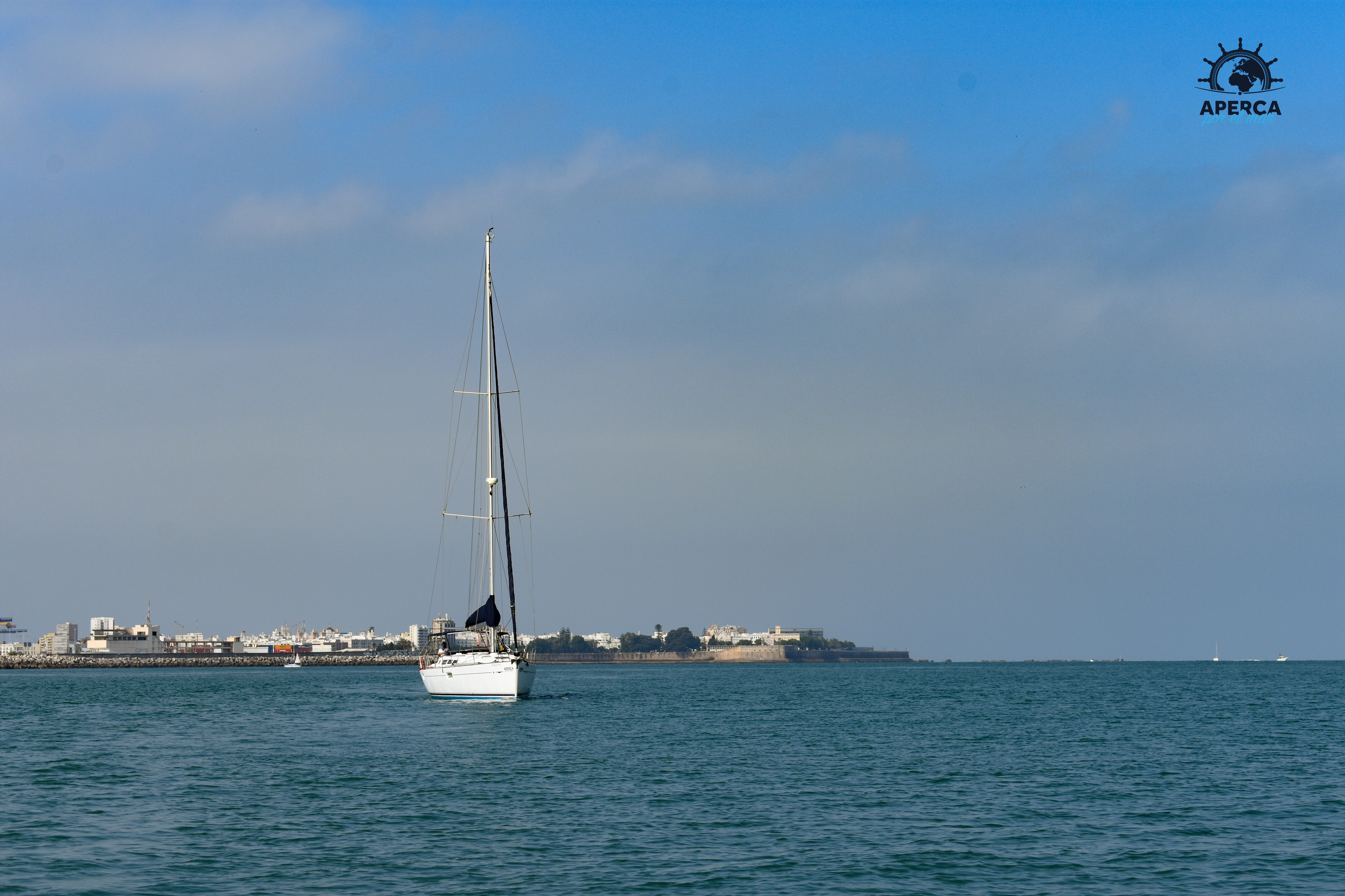 PASEO-POR-CADIZ-EN-BARCO