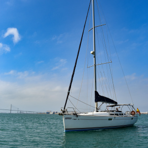 alquilar velero cadiz