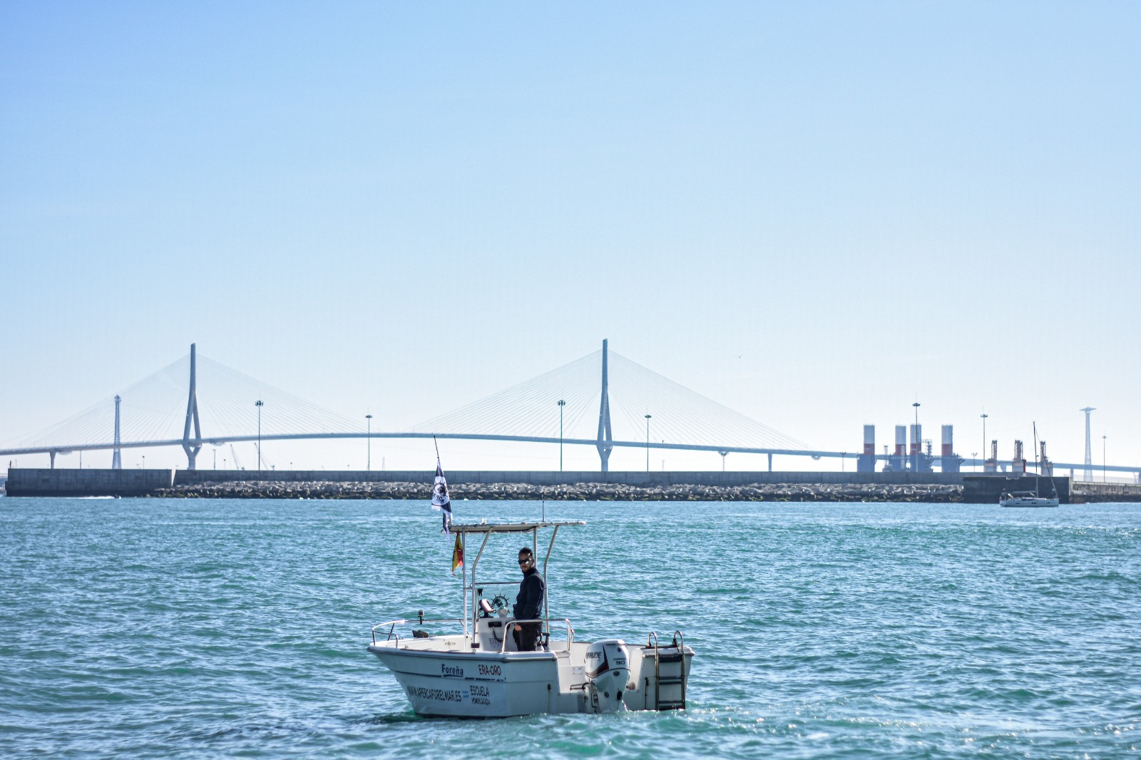 paseo-en-barco-amigos